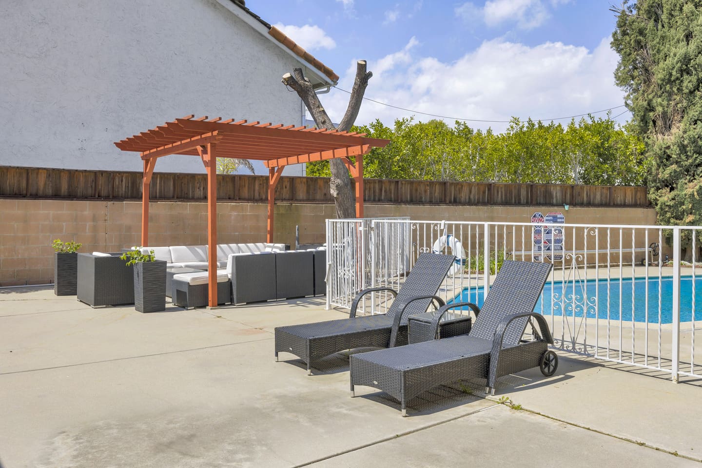 backyard at Saint Lawrence Recovery